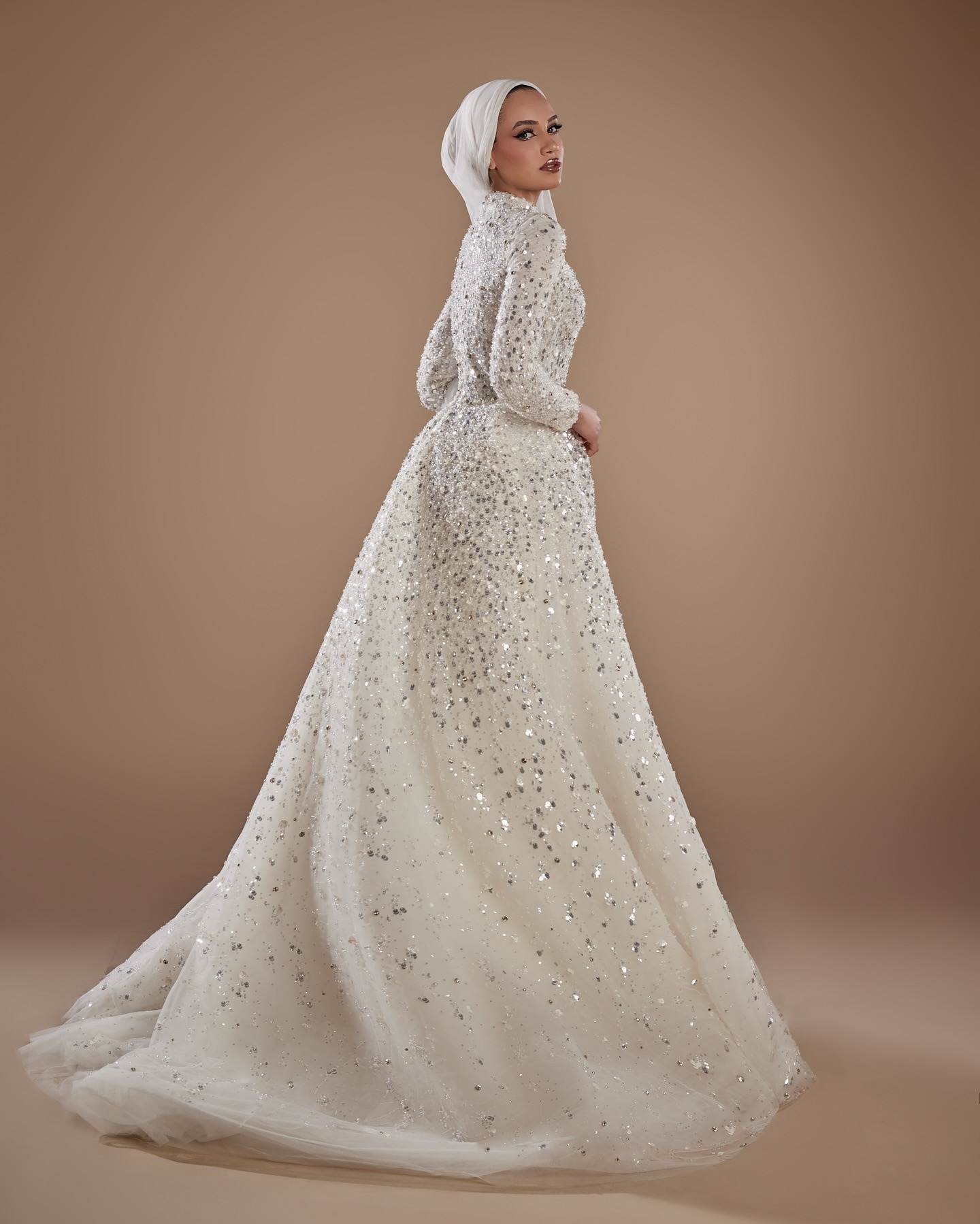 High Grades Wedding Dresses High Neck Long Sleeve Sequins Zipper A Line Sweep Train Bridal Gowns Customized Vestidos De Novia