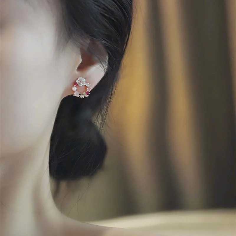 2K Pink Crystal Flower Pearl Butterfly Ear Studs Summer New Arrival Korean Fashion Luxury Hoop Earrings for Women Jewelry Gift XJ250718