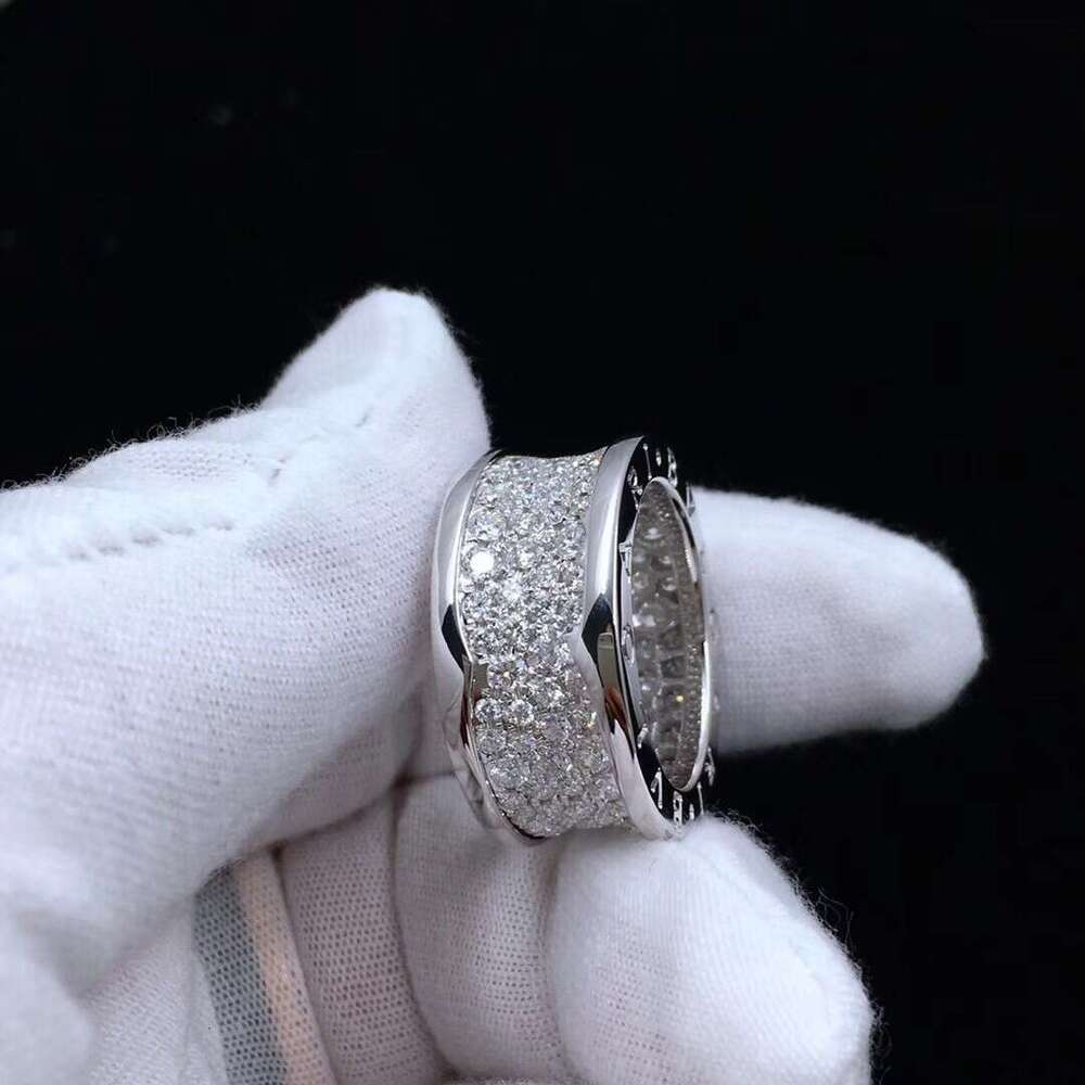 V Plated Rose Gold Inlaid Full Diamond Small Waist Wide Version Ring Exquisite Luxury Jewelry