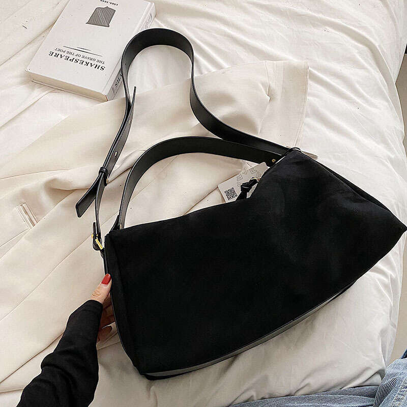 Niche Design Underarm for Women, Autumn Winter 2022 New Trendy Shopping Commuter Bag, Matte Large Capacity Shoulder Bag