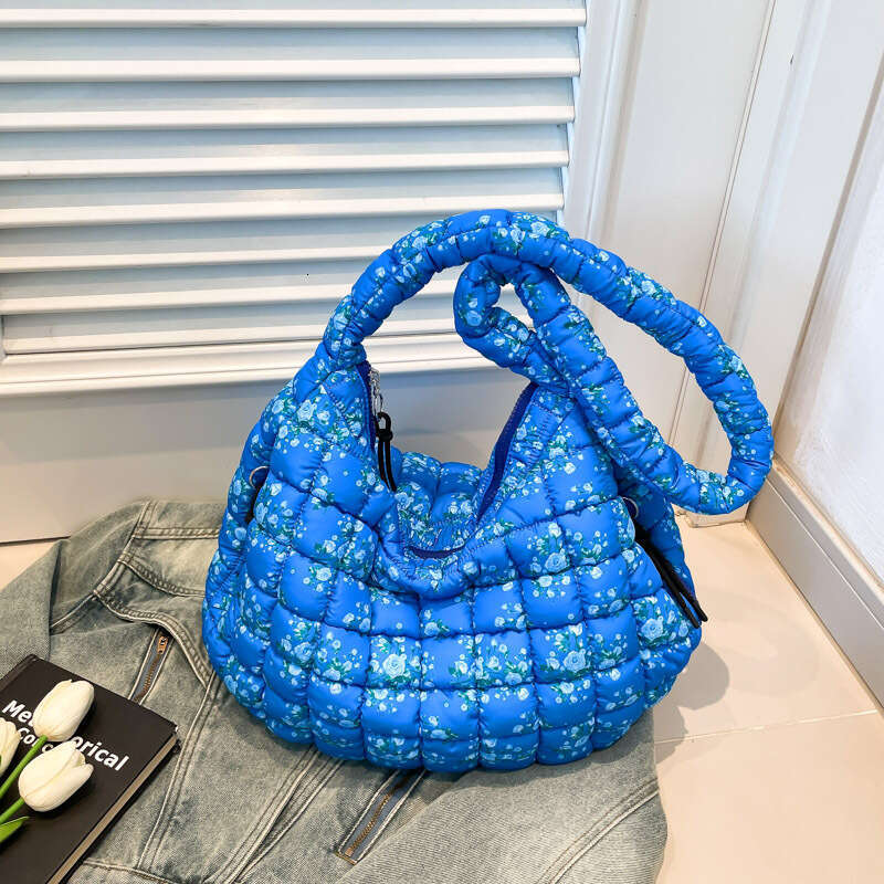 Cloud New Style Wrinkled Bubble Dumpling Quilted Single Shoulder Tote for Women Large Capacity Crossbody Bag