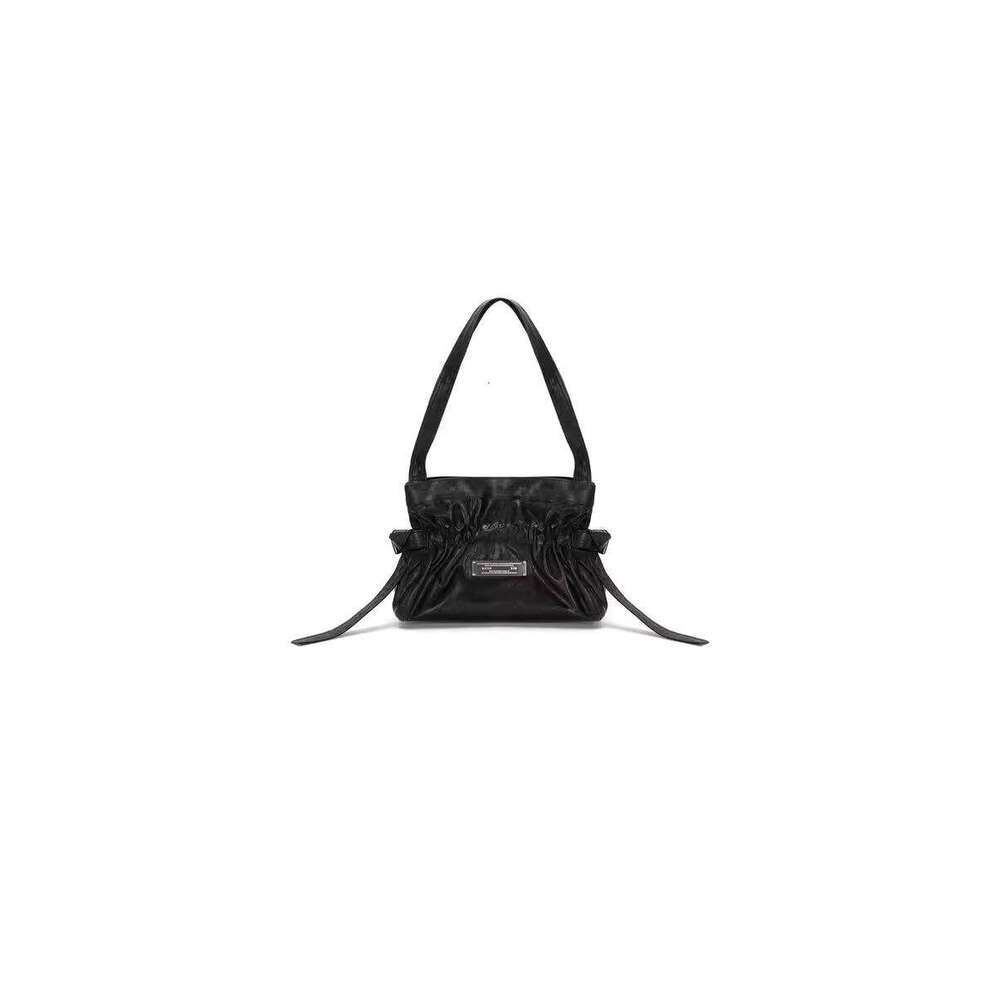 High-Quality Unisex Genuine Leather Backpack - Elegant Everyday Carry