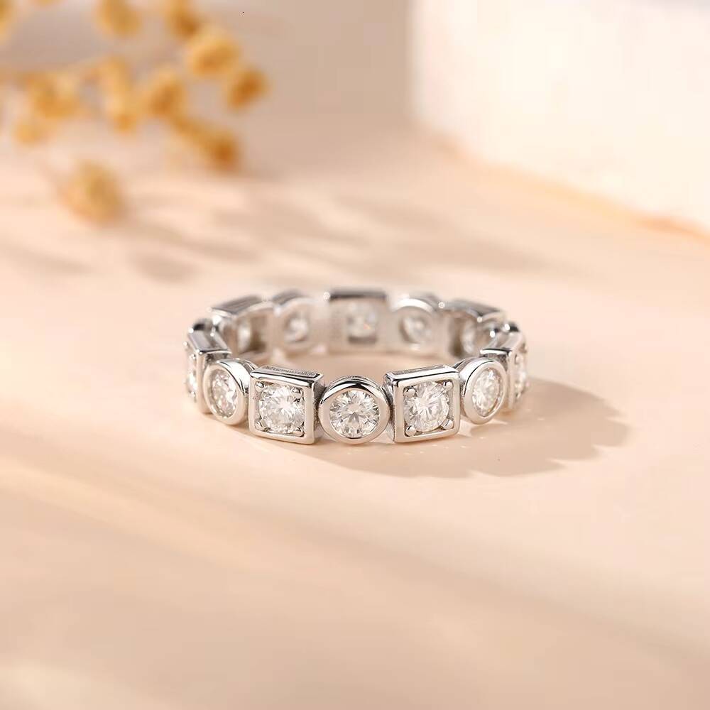 925 Sterling Silver Round Full Moissanite Ring Fully Set with the Entire Ring Ring Factory Direct Sale