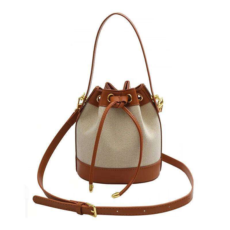 Fashion Women's Crossbody - Square, Woven Straw Bucket Bags, Trendy & Versatile bag