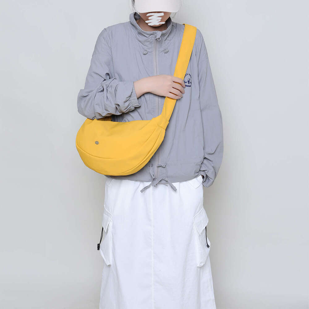 Nylon Dumpling Women Versatile Commuter Multi-Compartment Cloth Moon Unisex Casual Crossbody Bag for Men