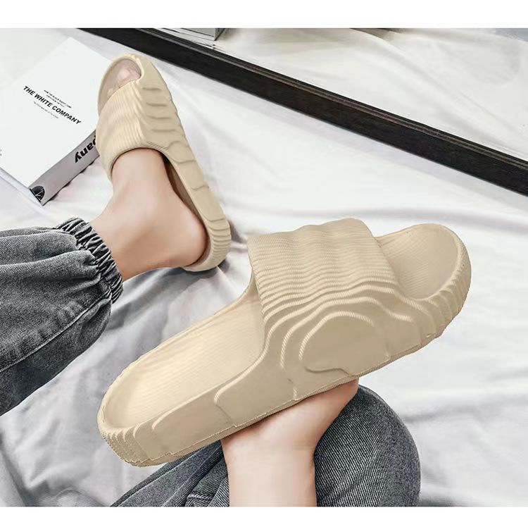 2025 new Slippers for couples indoor home slippers one-strap slippers for men and women outdoor sandals rain boots Slippers Shoes