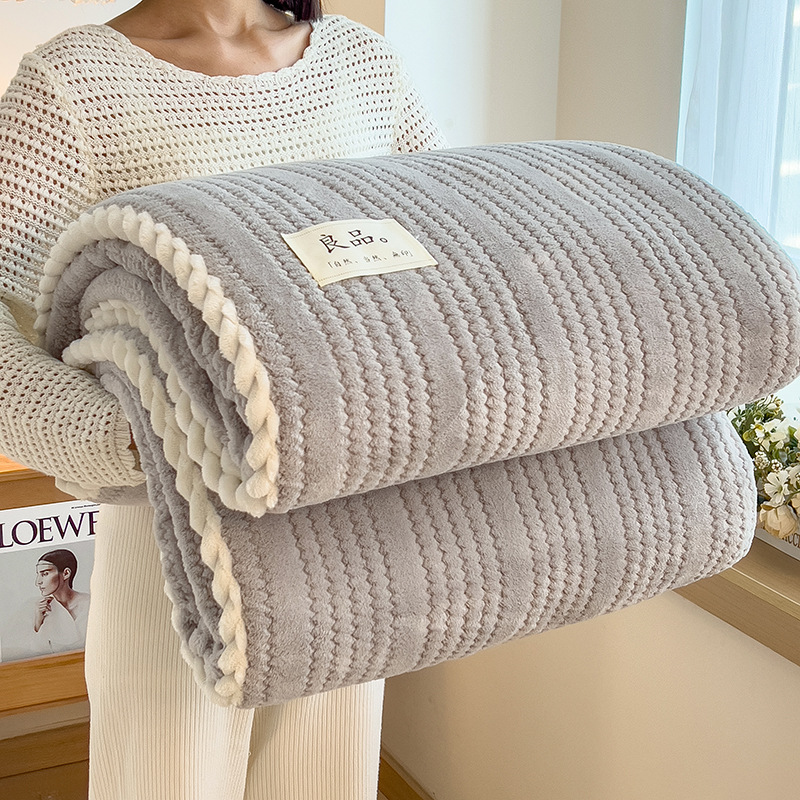 Designer Blanket Jacquard Fleece Platinum Multifunctional Blanket Hemming Fleece Blanket Office Nap Blanket