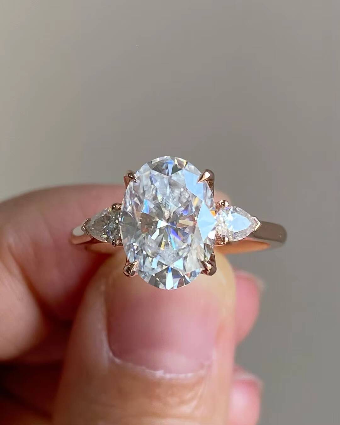 Best Quality 4 Ct Oval Cut Moissanite Diamond Ring 18K White Gold Original Jewelry Wholesale Factory Price Fine Jewelry Her