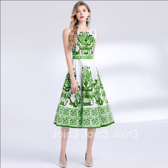 9016 Waist Slimming Sleeveless Printed Midi Dress