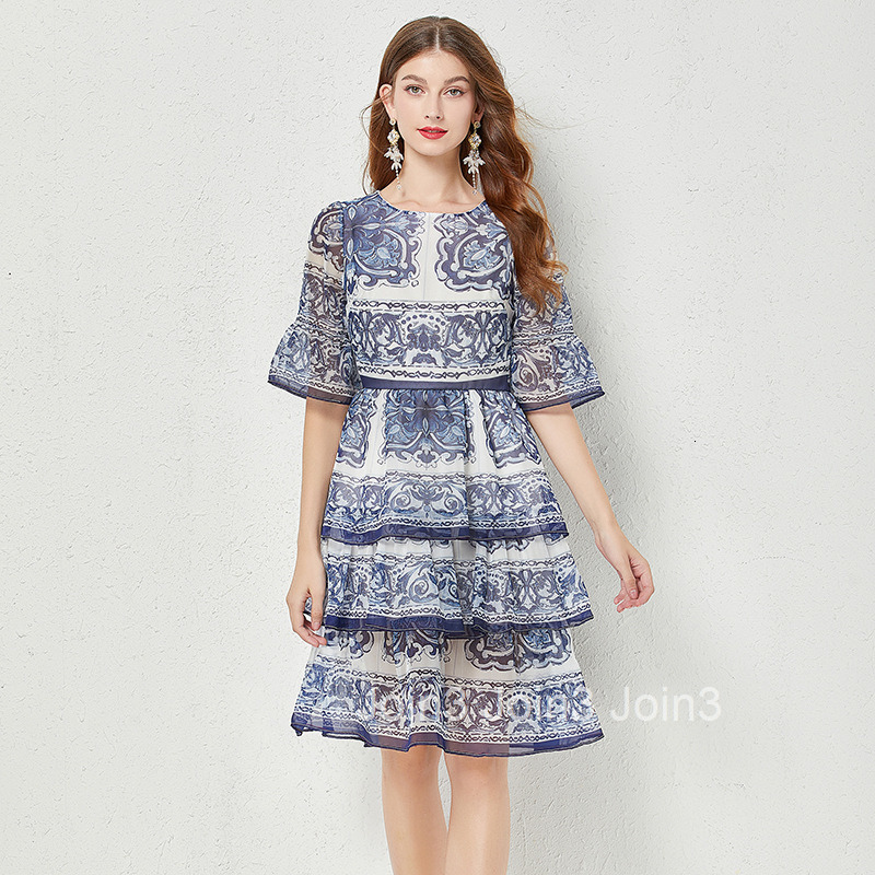 503 Summer New Womens Blue and White Porcelain Print Flared Sleeve 3-Layer Cake Dress Big Hem Dress