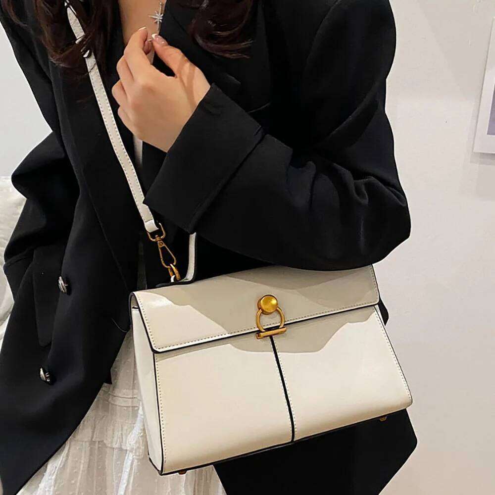 Designer Square Flap Single Shoulder Bags for Women High-end Pu Leather Red Handbags Lady Commuting Crossbody Bag