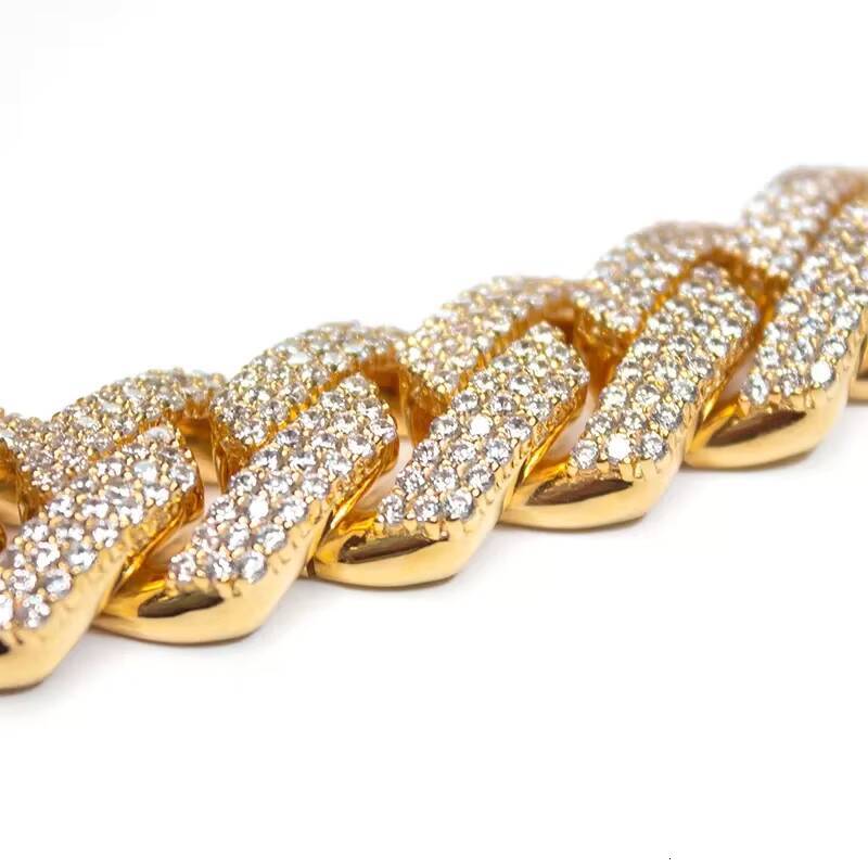 Pass Diamond Tester KIBO Jewelry Heavy VVS1 D Color 18mm Moissanites Diamond Cuban Link Chain Bust Down Iced Out Necklace