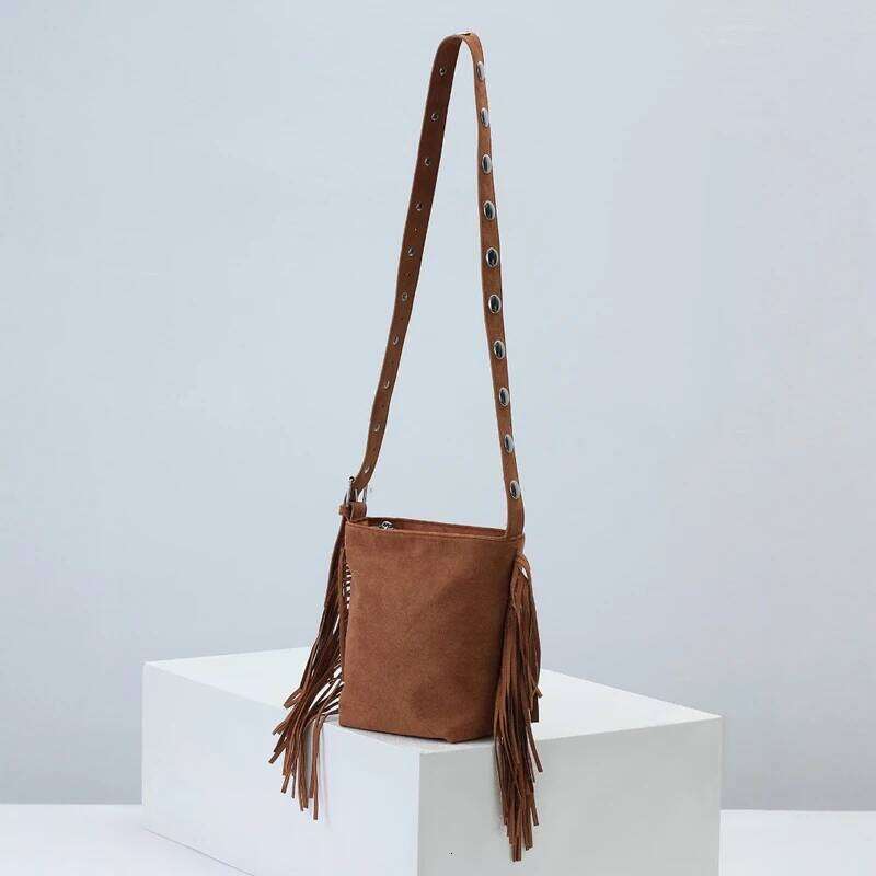 Vintage Faux Suede Messenger Bags For Women Designer Handbag Purses 2025 New In Rivet Trim Tassel Small Underarm Shoulder