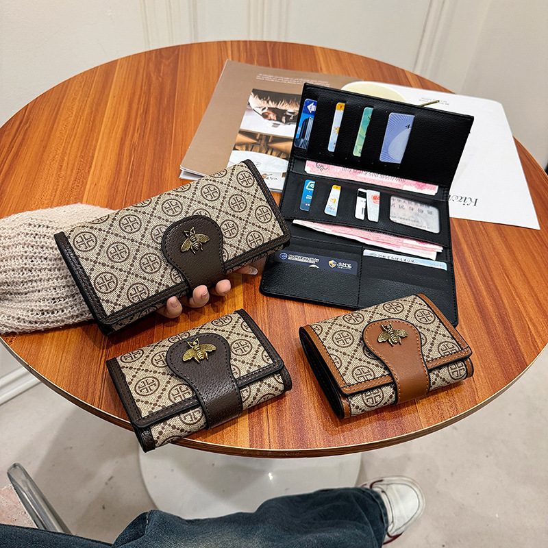 Luxury Brand Designer Bag Summer New Korean Style Niche Large Capacity Printed Bee Multi-Card Slot Lightweight Fashion Women's Wallet Wholesale