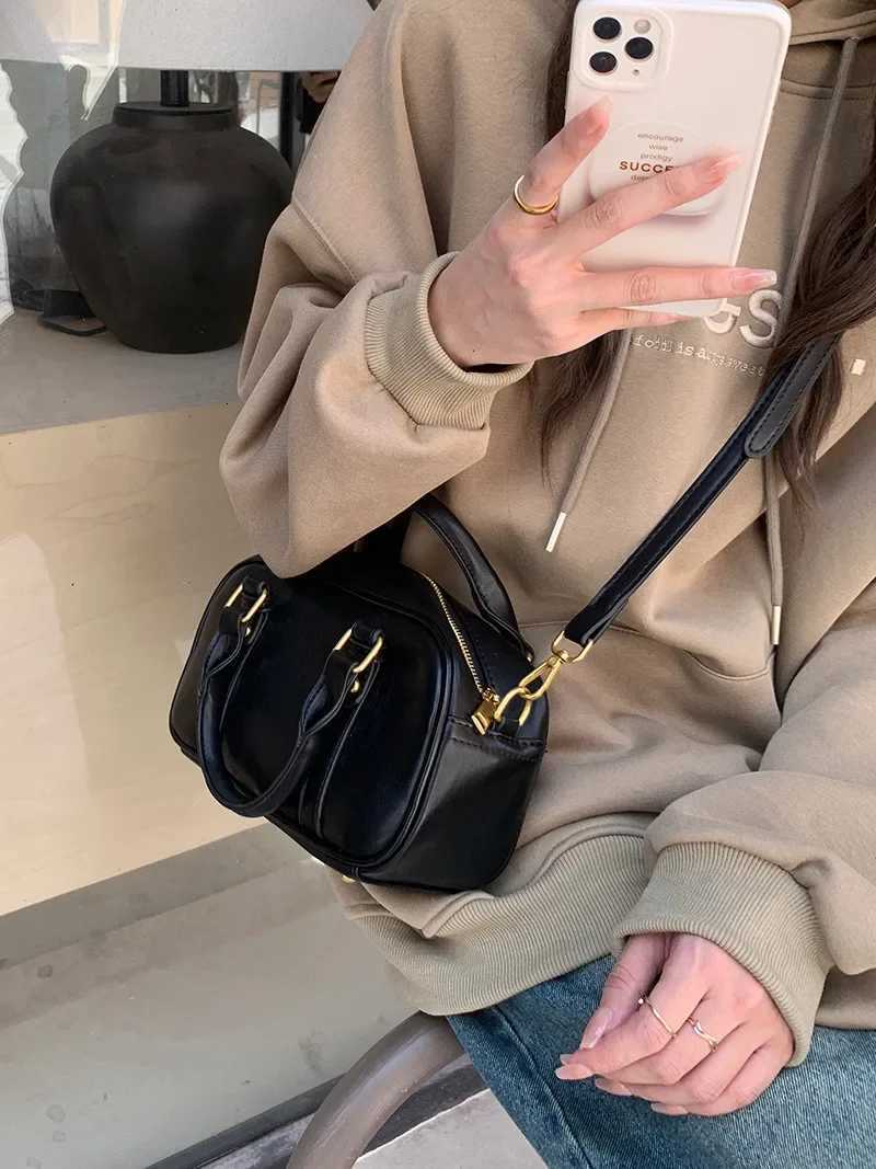 Vintage Maillard Ladies Pu Leather Shoulder Bag Solid Color Womens Crossbody Bags Simple Casual Female Handbags Purse Y250719