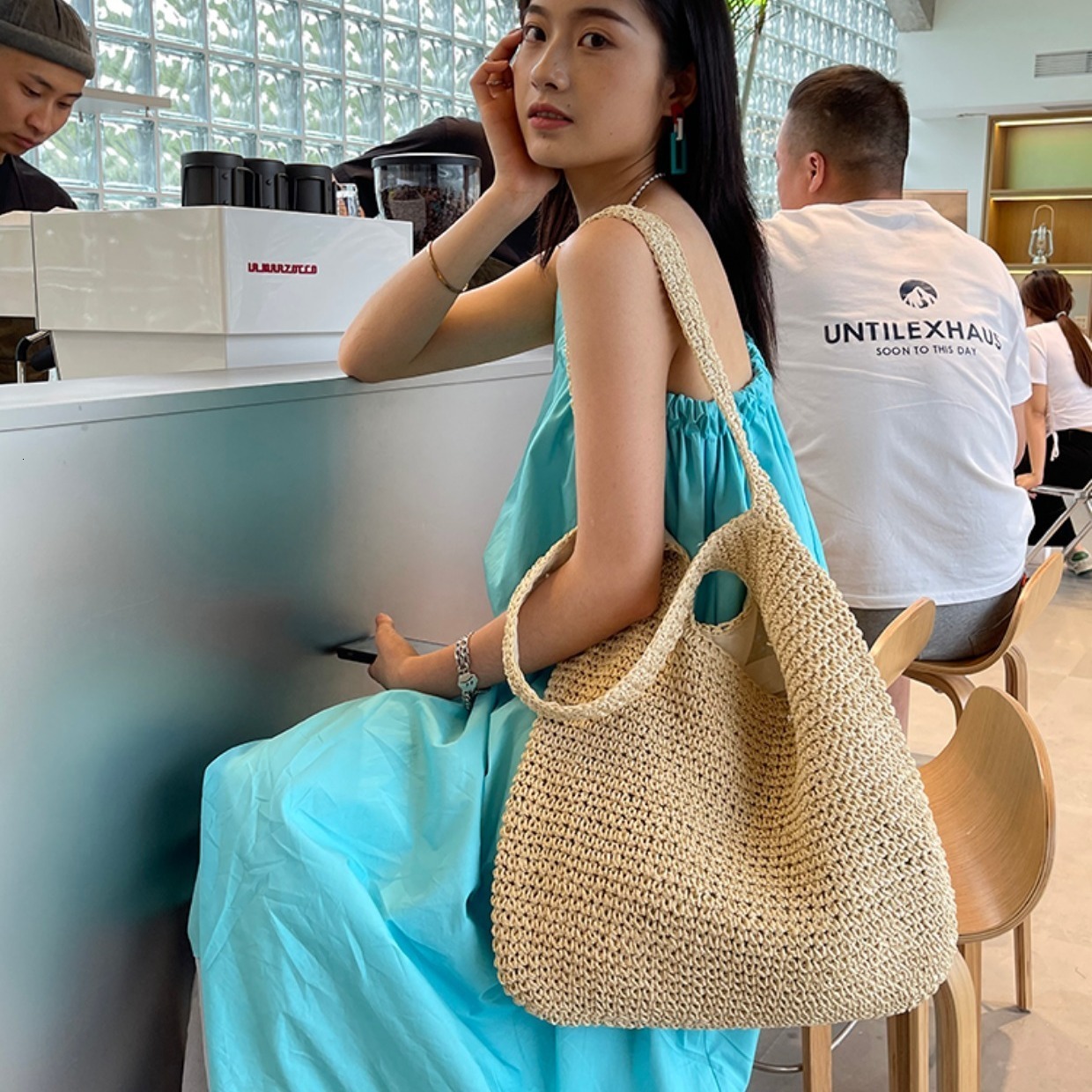 Summer New Women's Crossbody Bag Summer Bag Woven Bag Large Capacity Leisure Travel Beach Bag Women's Shoulder Bag Lightweight Luxury New De