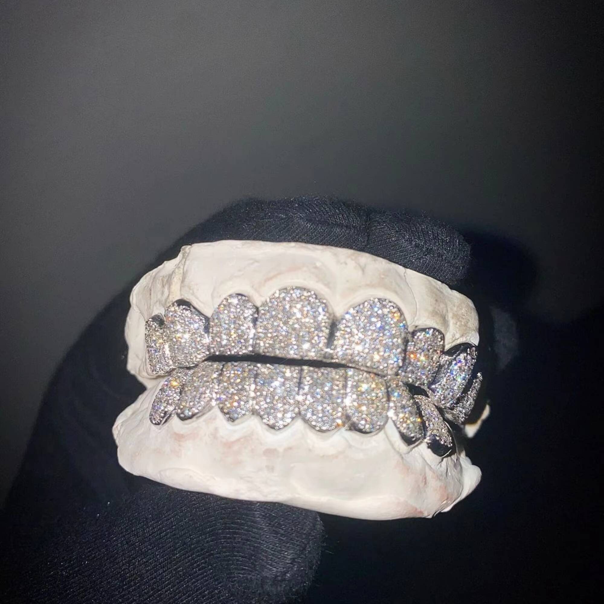Hip Hop Custom 925 Silver Teeth Grillz Iced Out Moissanite Diamond Grillz Teeth Silver Jewelry Best Price