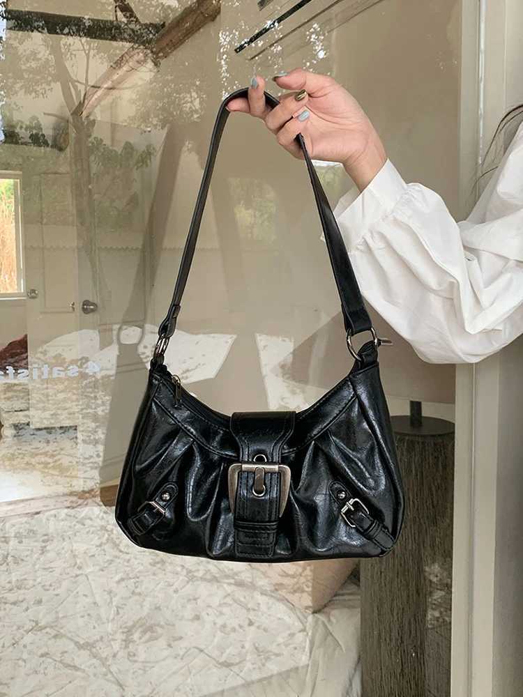 2025 new vintage motorcycle bag fashionable womens daily commuting bag shoulder bag armpit bag womens bag Y250719