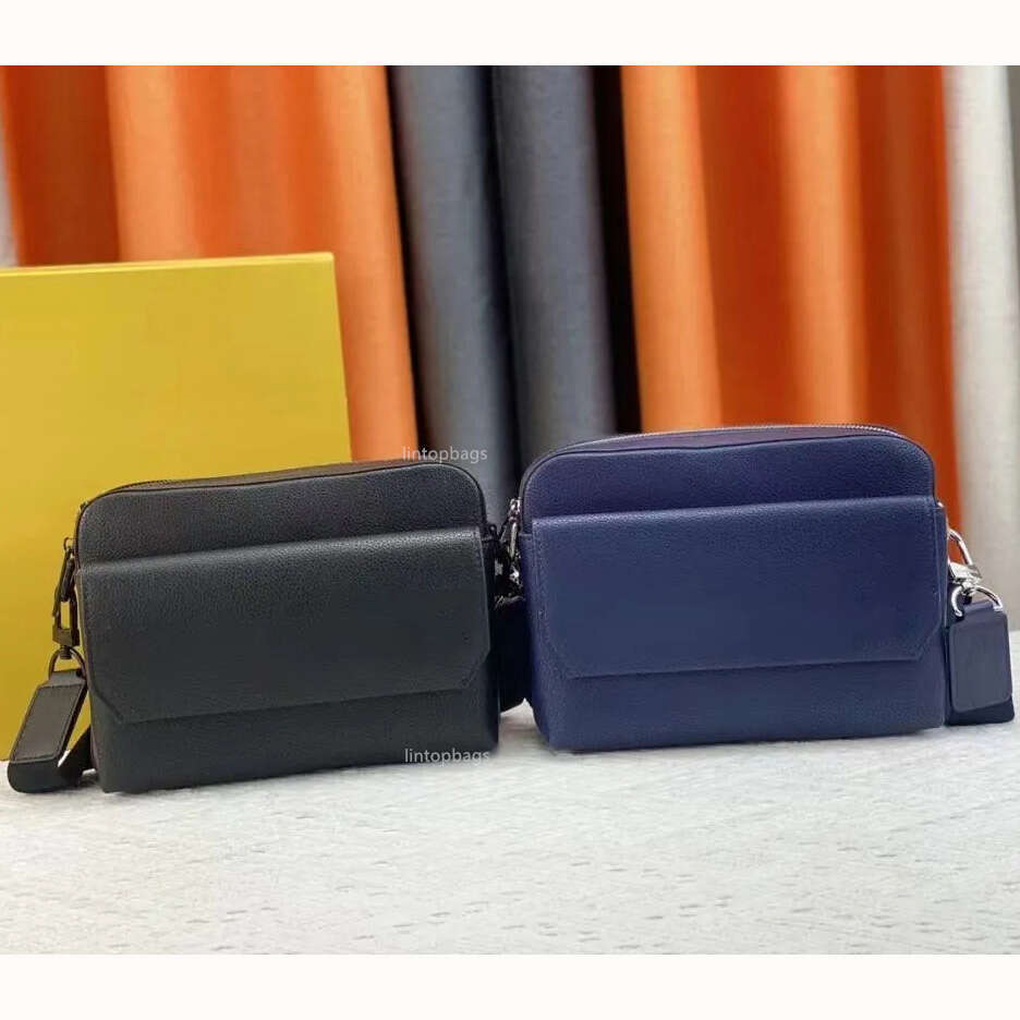 Mens Messenger Bag Mans Designer Luxurys Flap Blue Black Leather Crossbody Business Bag For Men Daypack Purse Shoulder Bags crossbody black flower traveling bag