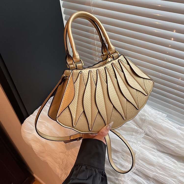 2025 Summer New High-Quality Textured Patchwork Shell Handbag Stylish Versatile Shoulder Crossbody Bag