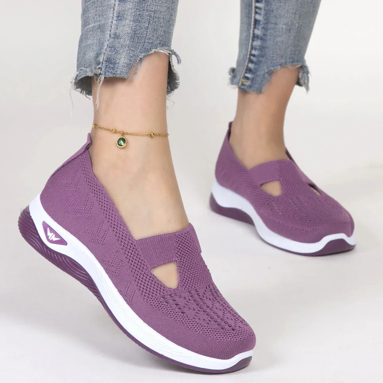 Womens Shoes 2025 Spring Middle aged and Elderly Mom Shoes Soft soled Breathable Womens Casual ShoesSports Shoes 250717