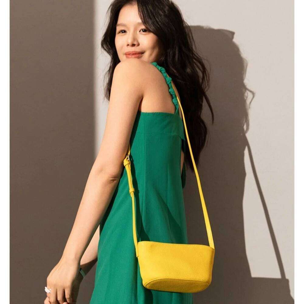 Designer Bag New 2026 Summer Small Sailboat Shape Tote Beige Yellow Sheepskin Leather Women Crossbody Flap Bag Daily-Use Phone Purse