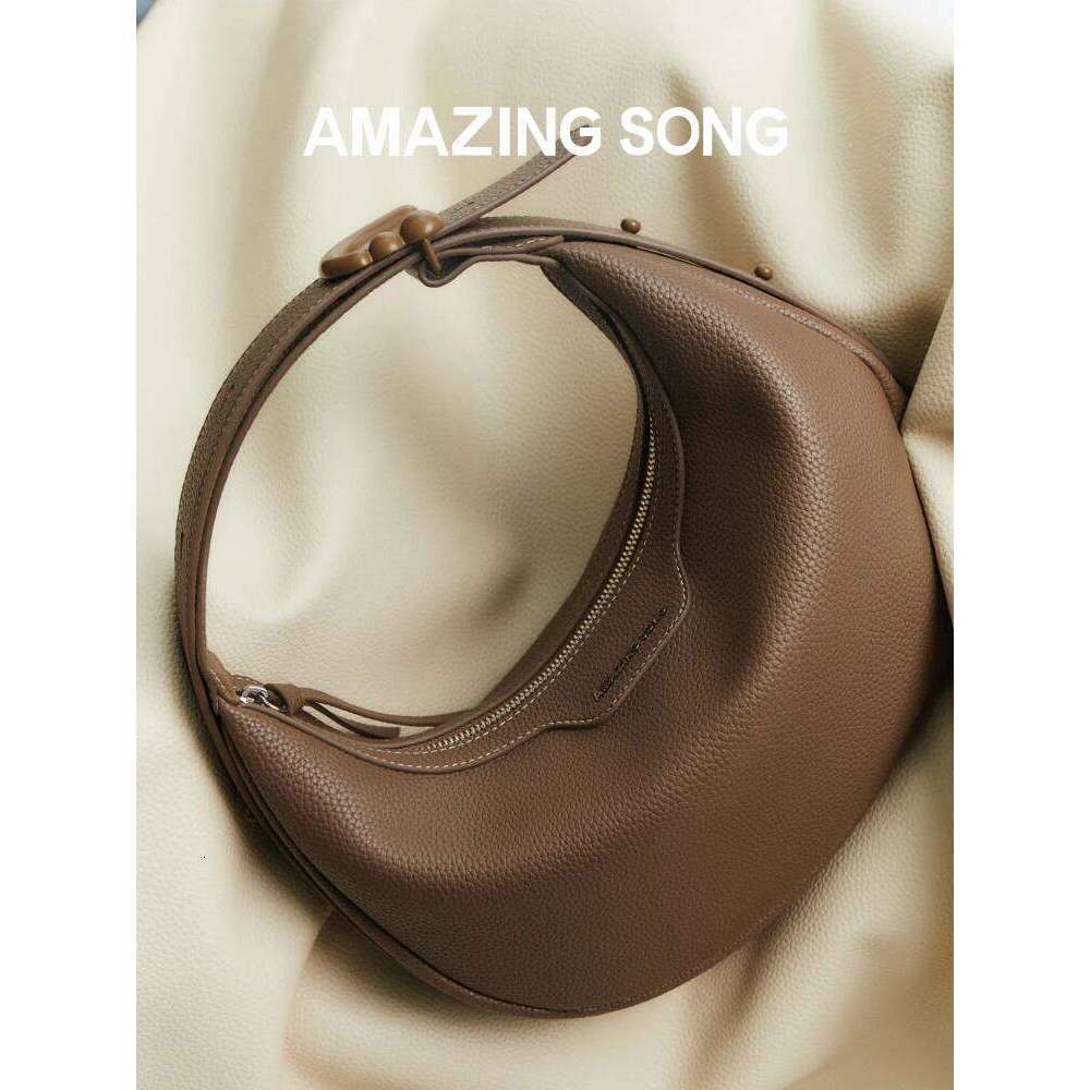 Stylish, simple and luxurious leather mini-bill of lading shoulder crossbody bag iconic design