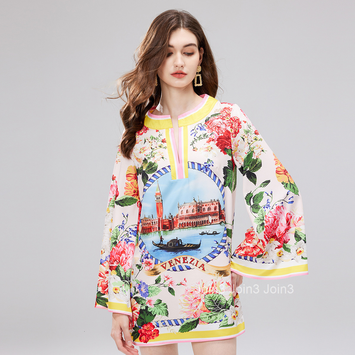 739 Autumn New Womens Fashion Printed Round Neck Slit Long Sleeve Dress Loose Short Dress