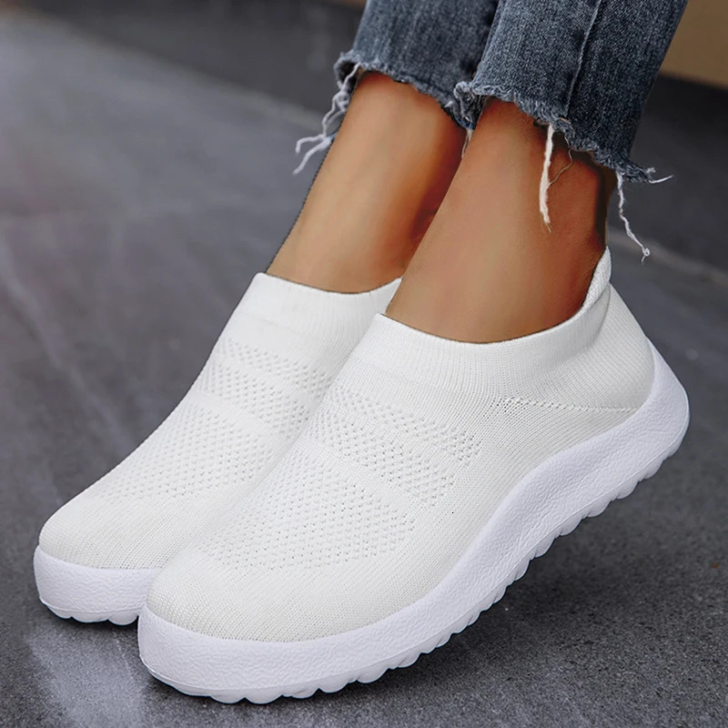 2024 Women Sport Sneaker Flat Bottom Breathable Comfortable Women Sneakers Slip On Sock Solid Color Womens Running Shoe 250716