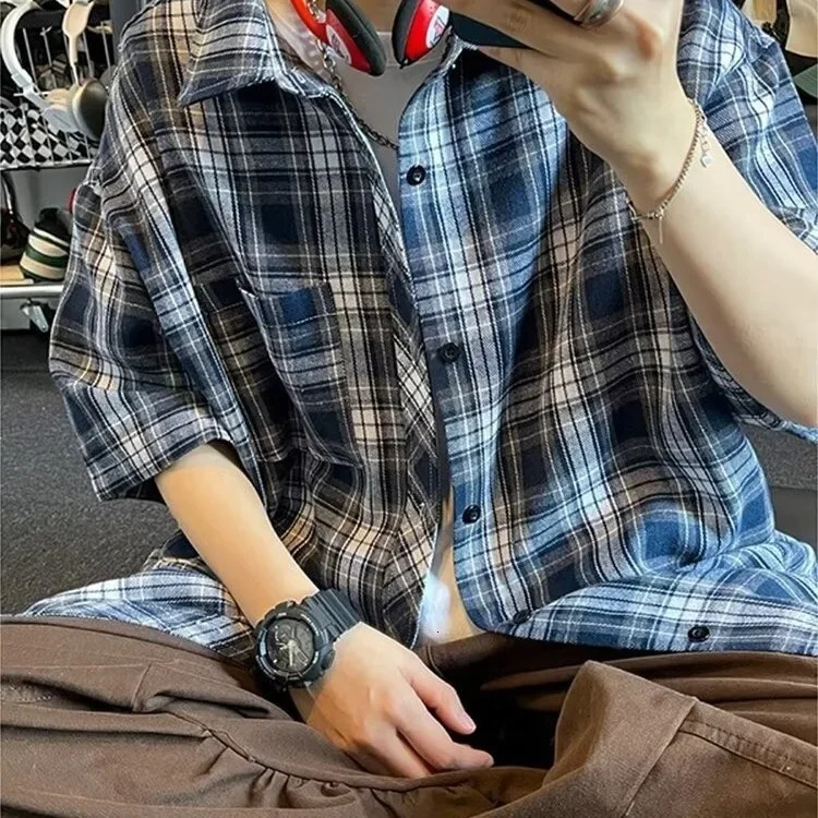 Casual Plaid Short Sleeve Shirt For Men Summer Japanese Vintage Loose Fit American Style Trendy Jacket 250717