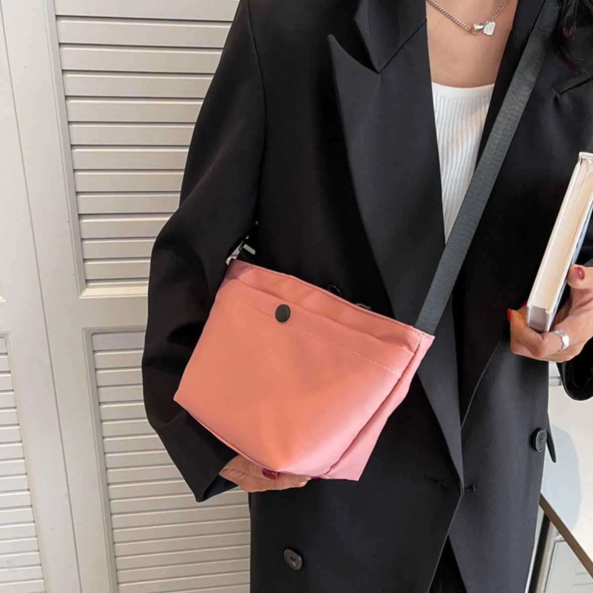 New Womens Shoulder Bag Nylon Waterproof Crossbody Bag Womens Casual Chest Bag Small Womens Handbag Y250719