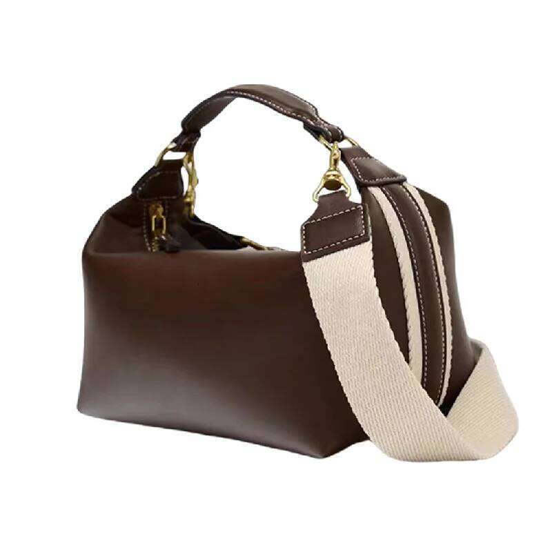 Luxury brand new PU leather ladies portable fashion retro double zipper half moon design shoulder wallet.