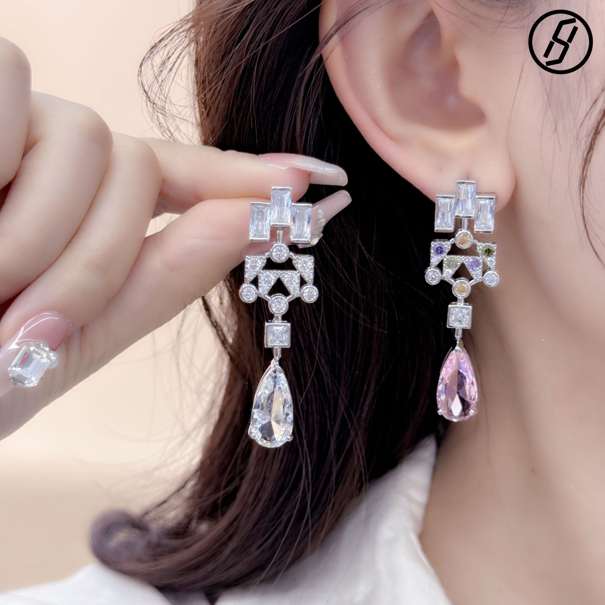 New Style Light Luxury High Quality Senior Process Design Zircon Drop Earrings for Women S925 Silver Needles Personality Diamond Long Earrings Quick D