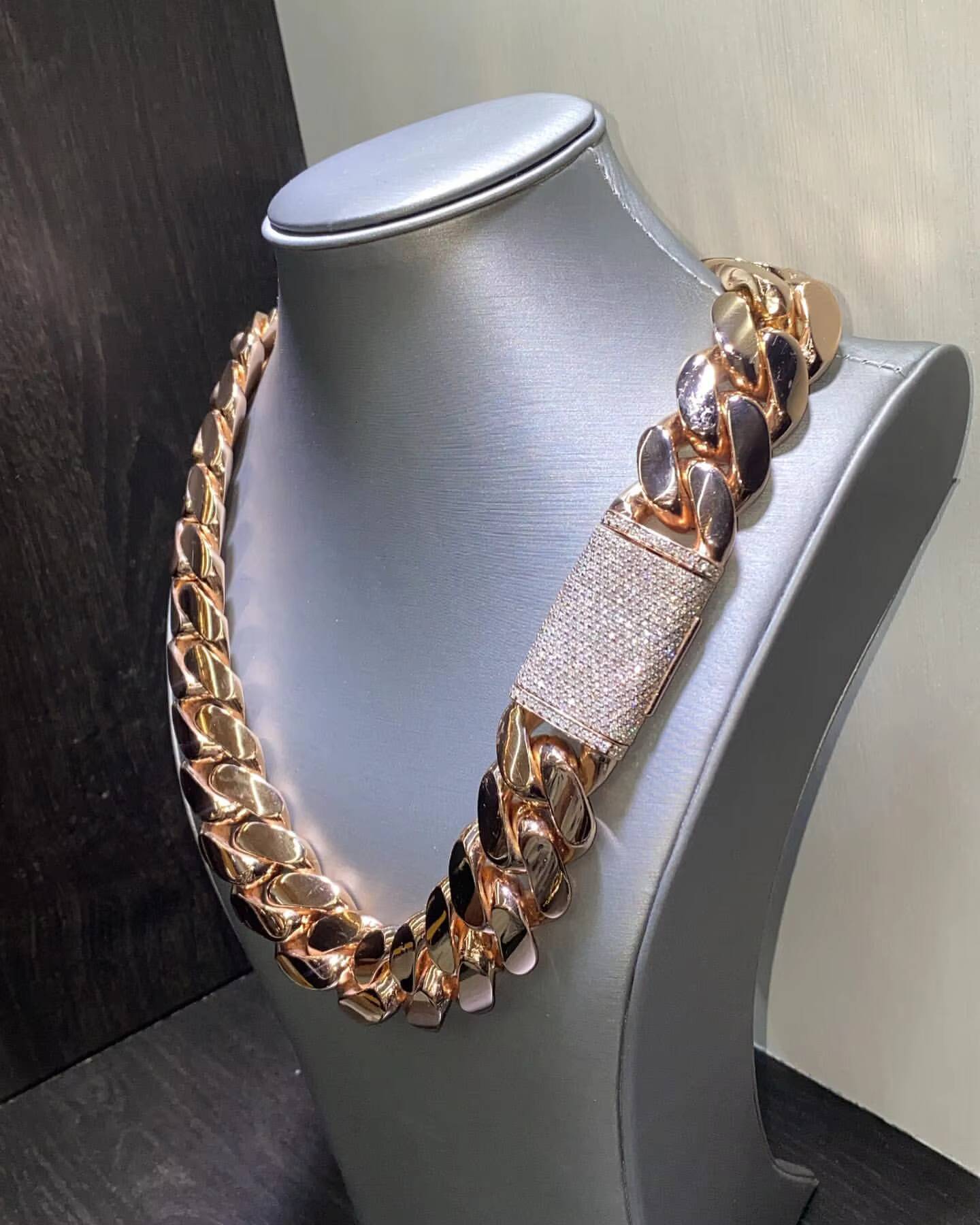 14K White Gold 925 Sterling Silver Mens Cuban Chain Handmade Touch VVS1 Moissanite Diamond Pendant Charm High Luster Luxury