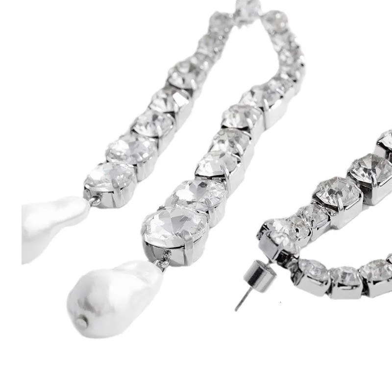 Niche Fringe Earrings Fashion Simple Rhinestone Pearl Earrings n Sense Accessories Banquet Jewelry 250715