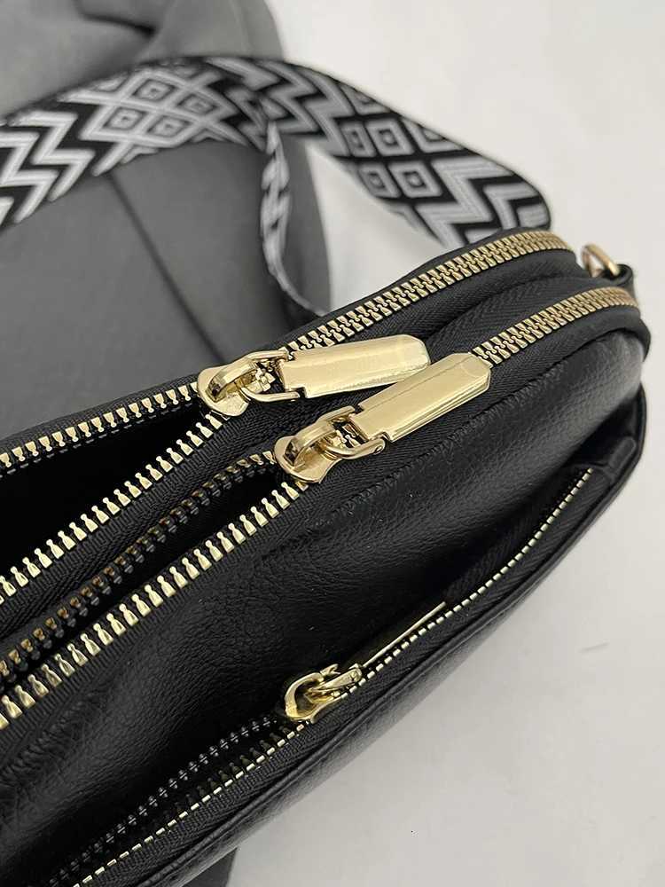 Chic Vegan Crossbody Bag - Minimalist Fashion-Forward PU Shoulder Bag for Women - Compact Spacious Phone-Friendly Y250719