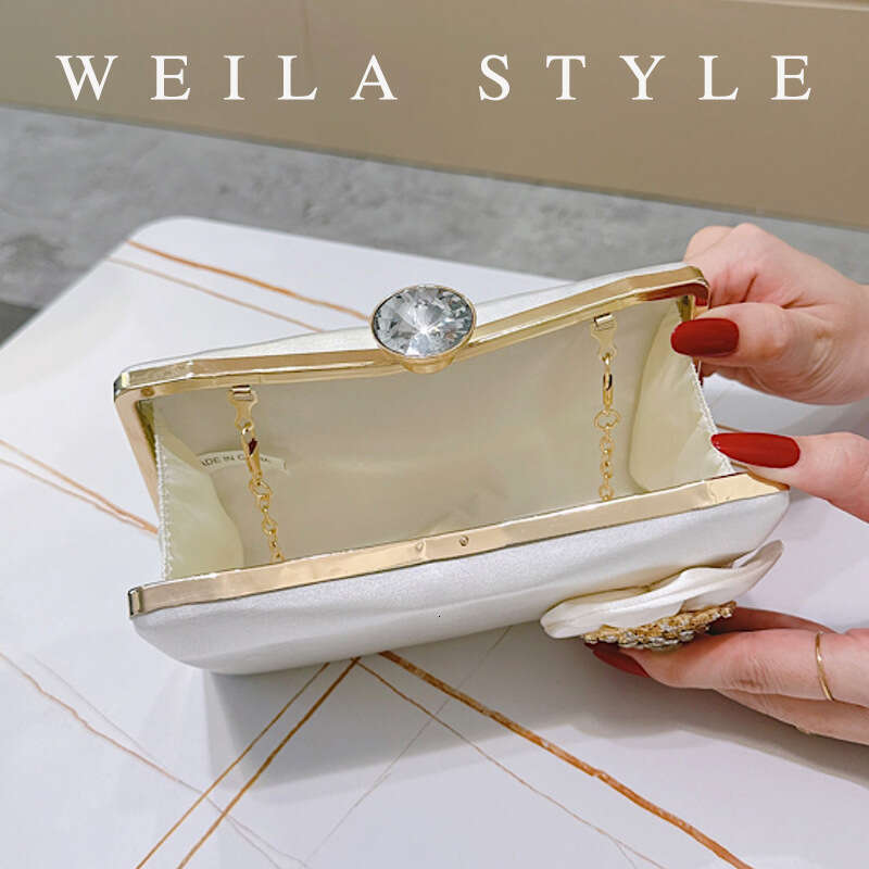 Diamond-Encrusted Satin Small Square Formal Evening Bag Elegant Socialite High-End Feel Cheongsam Handbag for Women