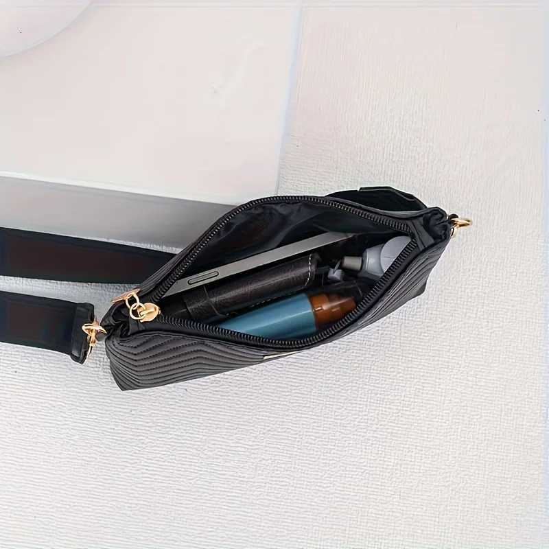 2025 New Minimalist Solid Color Quilted Chain Crossbody Bag for Women Small Lightweight Shoulder Purse Elegant Everyday Handbag Y250719