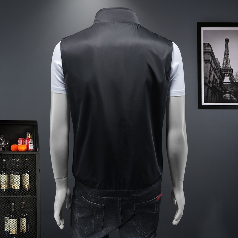2025 Mens Sports Sleeveless Vest Jackets Designer Warm Gilet Top Mens Summer Thin Jacket Lightweight Short Sleeve Stand Collar Outdoor Vest