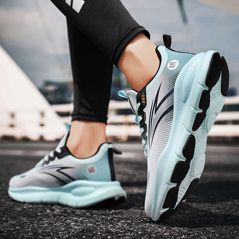 Four Seasons New Lightweight Outdoor Sports for Men Breathable Non-Slip Running Thick Sole Versatile Leather Lace-Up Men's Shoes