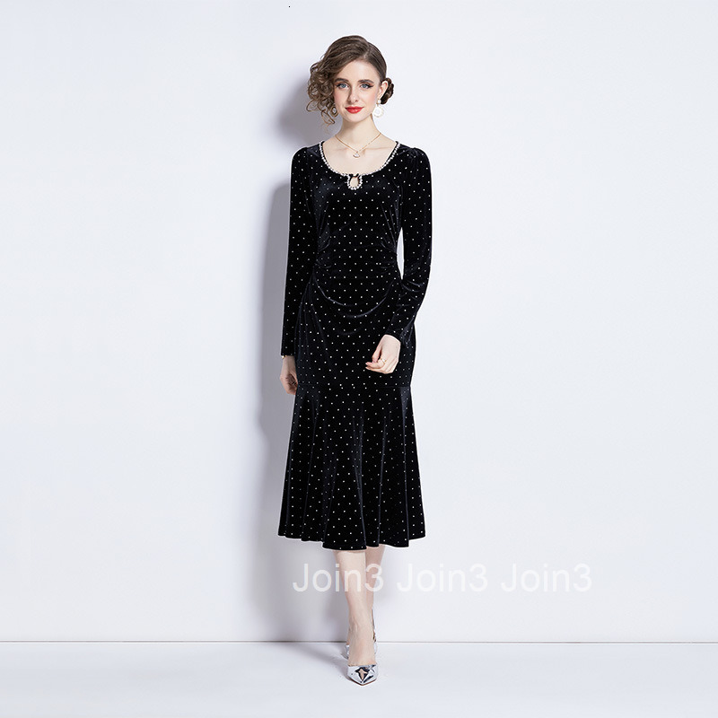 5588 Spring and Autumn New Womens Little Black Dress Elegant Slim Fit Long Sleeve Mermaid Velvet Long Dress