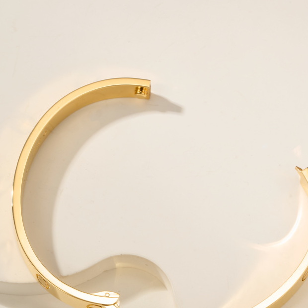 6.1 MM bangl bracelet gold plated screwdriver bracelet size 16 17 18 19 CM single side unlocking Top quality With box 037