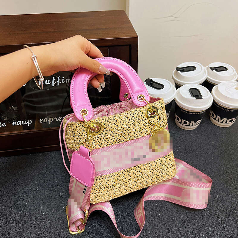 2025 Straw Handbag Travel New Wide Strap Woven Basket Large Capacity Single Shoulder Women's Crossbody Bag