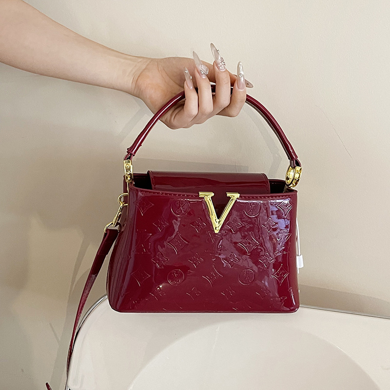 Premium Texture Women's Handbag Summer 2025 New Letter Embossed Shoulder Bag - Patent Leather Glossy Crossbody Purse