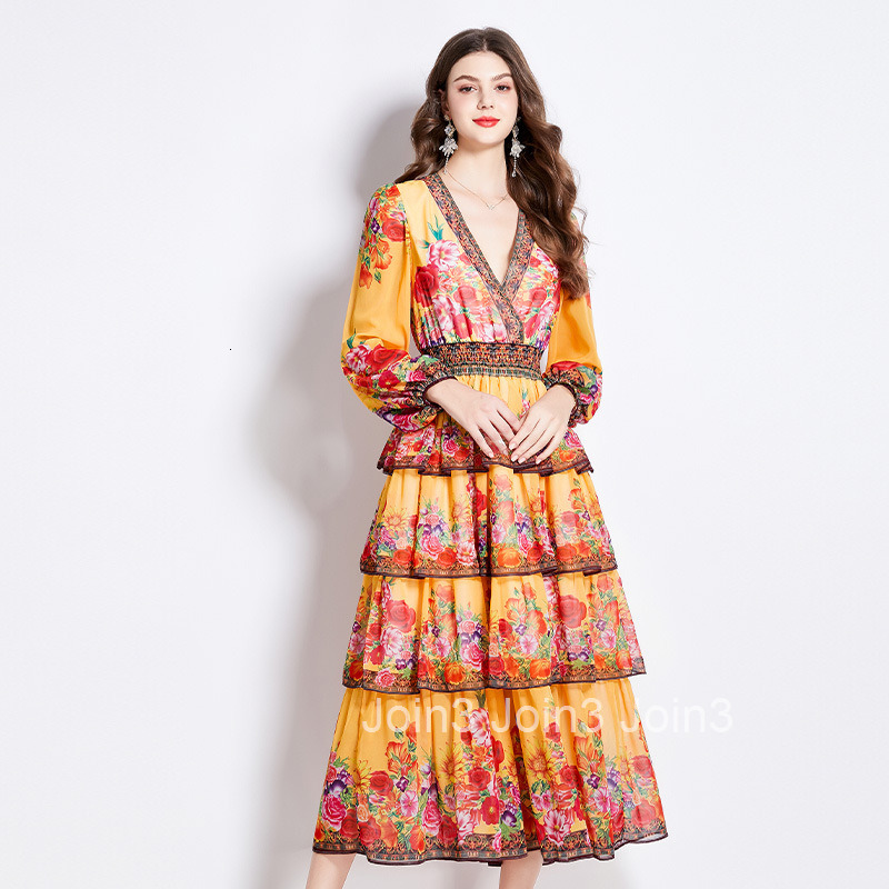 2509 Spring and Autumn New Womens Fashion Vacation Style Printed V-neck Waist-cinching Elegant Layered Long Dress