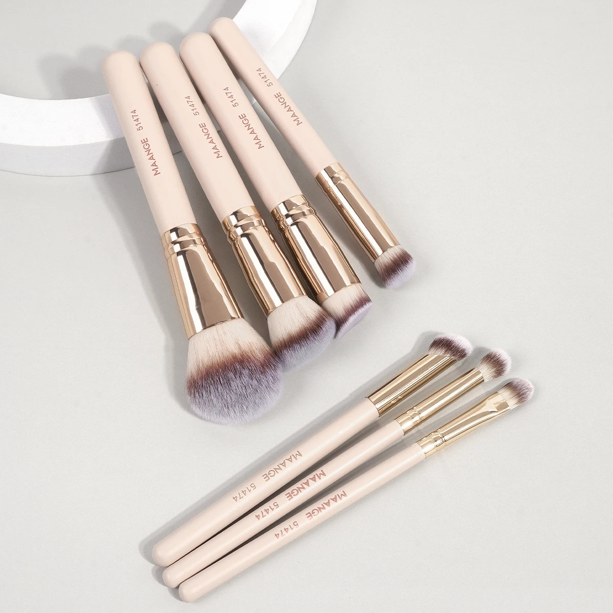 MAANGE 7pcsset Makeup Brushes for Cosmetic Foundation Powder Concealer Blush Brush Blending Soft Bristles Beauty Tools 250716