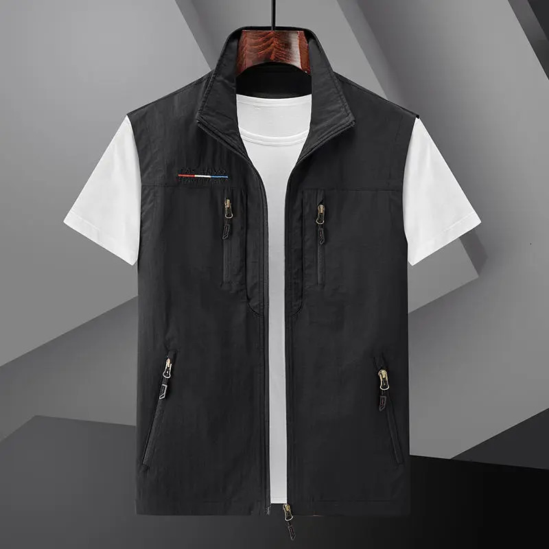 Mens Summer vest 2024 Thin Style Multi Pocket Waterproof Durable Large Size Casual Outdoor Travel Vest Sleeveless Jacket 250707