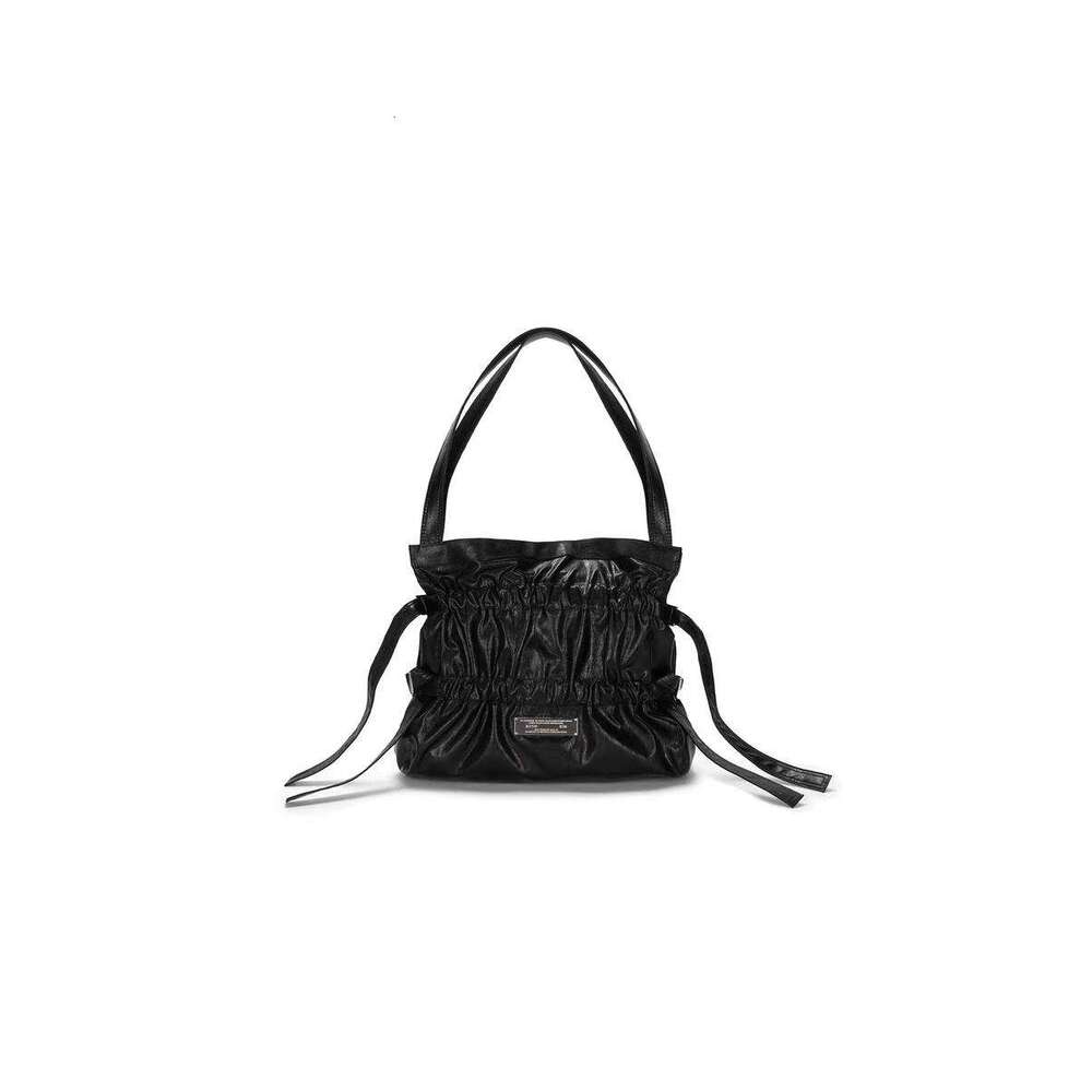 High-Quality Unisex Genuine Leather Backpack - Elegant Everyday Carry