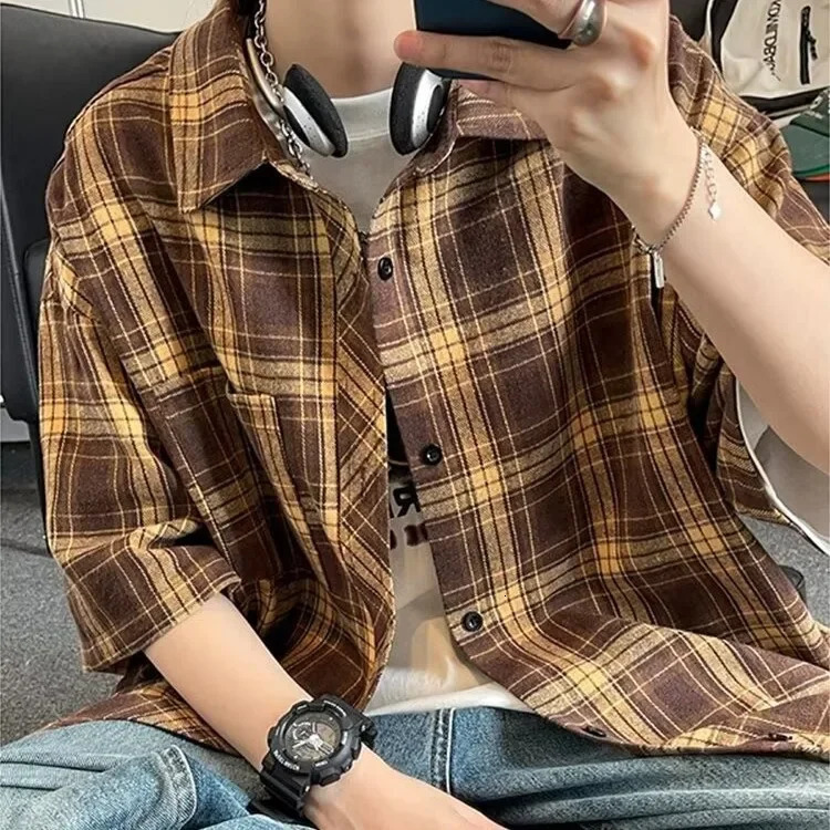 Casual Plaid Short Sleeve Shirt For Men Summer Japanese Vintage Loose Fit American Style Trendy Jacket 250717