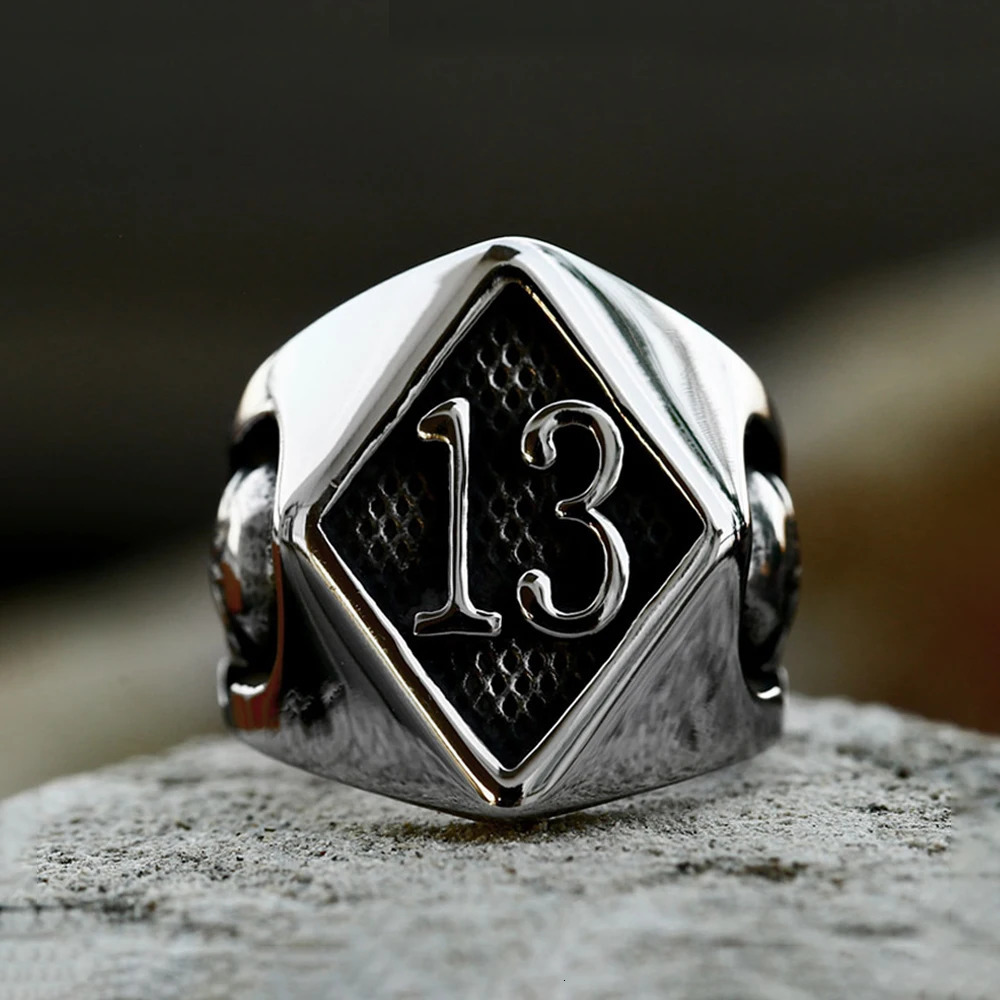 Fashion Vintage High Polish Number 13 Rings for Men Women Stainless Steel Hip Hop Skull Ring Biker Amulet Jewelry Gift Wholesale 250717